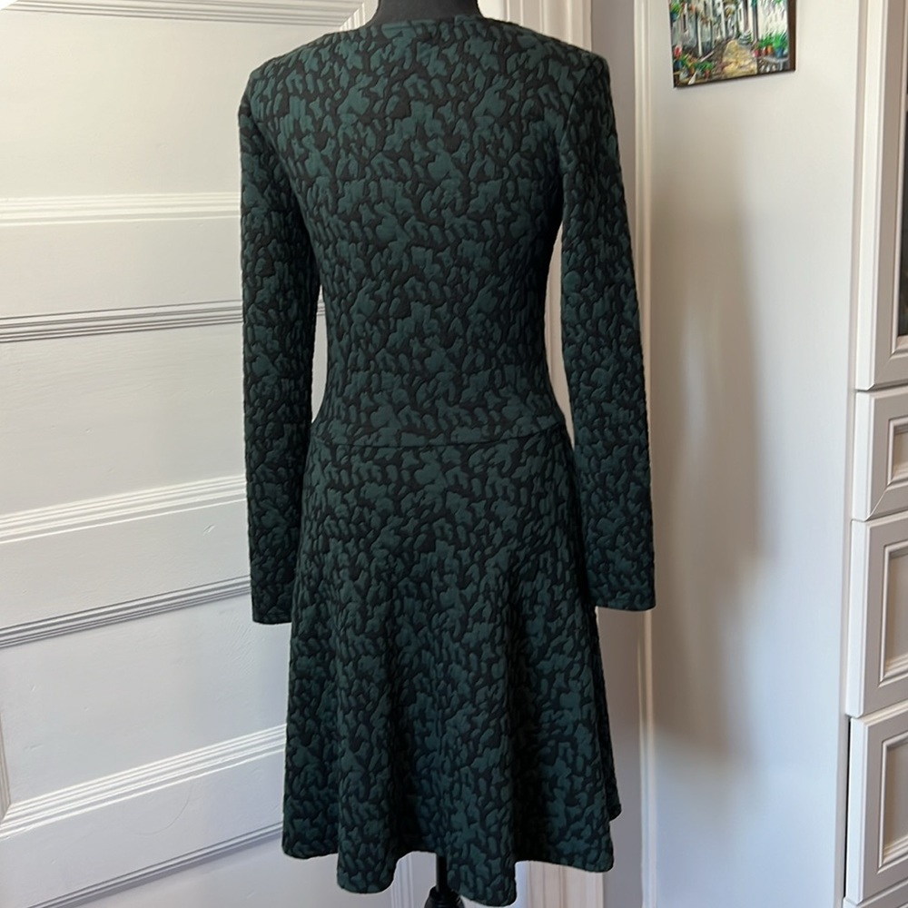 H & M DRESS - Picture 5 of 11